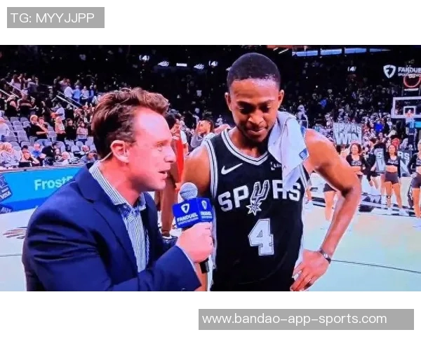 福克斯称文班独特生活观源于旅行带来的新视角与体验